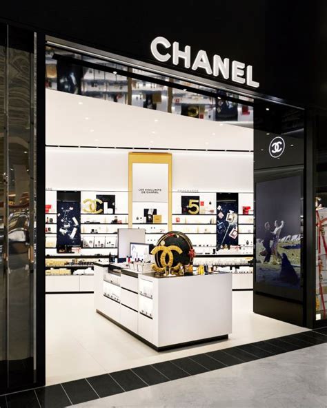 Chanel Opens Fashion And Beauty Spaces At Paris Cdg Terminal 1