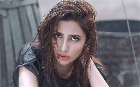 Mahira Khan Lands 5th Spot Among Sexiest Asian Women Runway Pakistan