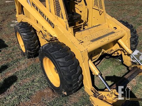 New Holland L775 Online Auctions