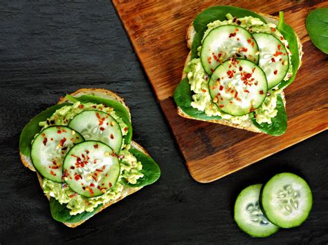 Avocado Toast Toppings That Are Healthy And Delicious For Your Breakfast