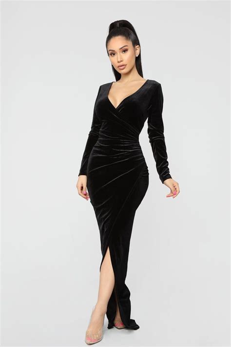 Never Ending Night Maxi Dress Black In 2020 Long Sleeve Velvet Dress Black Maxi Dress