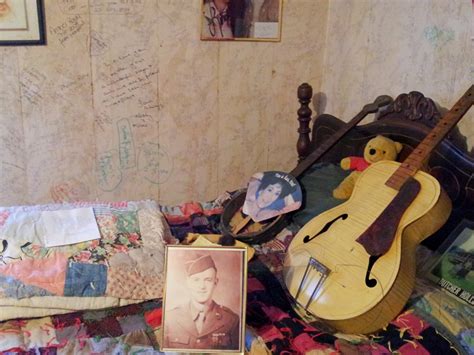 Tour Loretta Lynn’s Childhood Home | 12 Tomatoes