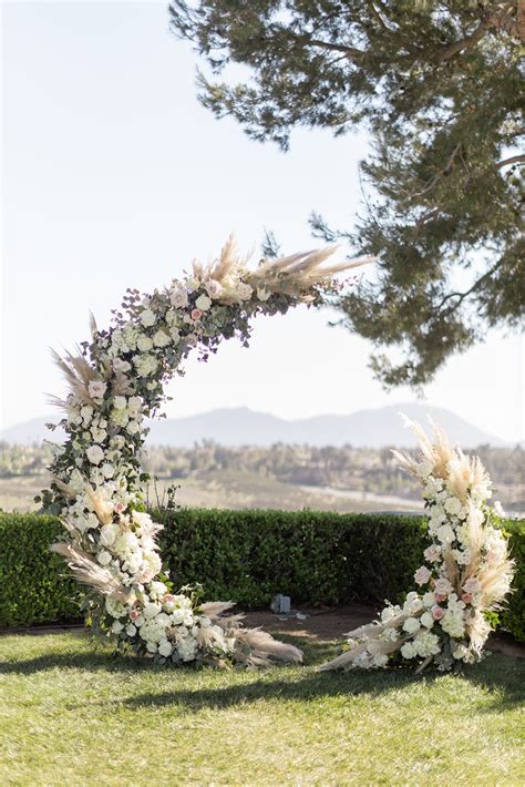 Crescent Moon Arch Wedding And Party Rentals And Sales In San Diego