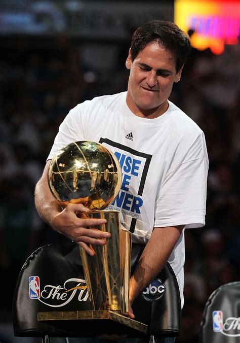 The dallas mavericks are the largest dogecoin merchant in the world mark cuban's comments echo a similar statement made in early march where he concluded that the dallas mavericks were the single largest dogecoin merchant in the world. Mark Cuban - Mark Cuban Photos - Dallas Mavericks Victory Parade - Zimbio