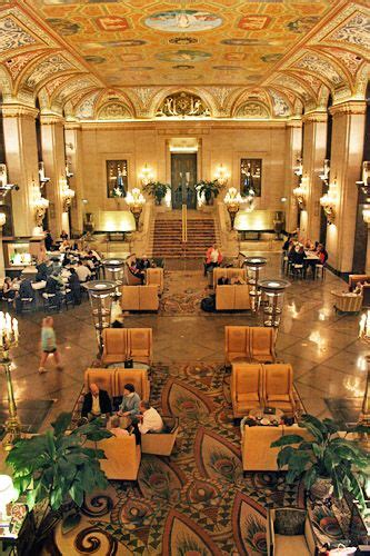 Lobby Of The Beautiful Palmer House Hilton Chicago Chicago Hotels