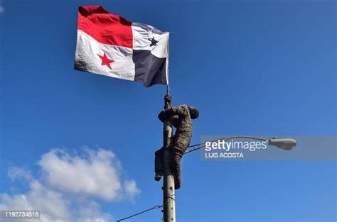 Panama Flag Photos And Premium High Res Pictures Getty Images
