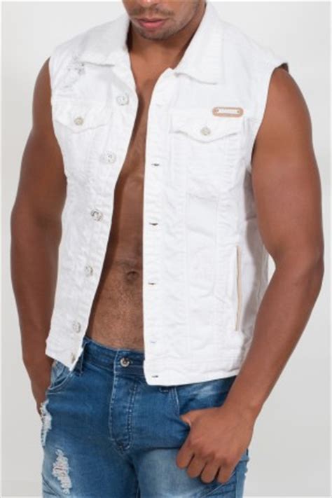 L'option la plus simple consiste à l'associer avec un bas (pantalon ou jupe) foncé. Veste jeans homme blanc 482 pour 44.90€