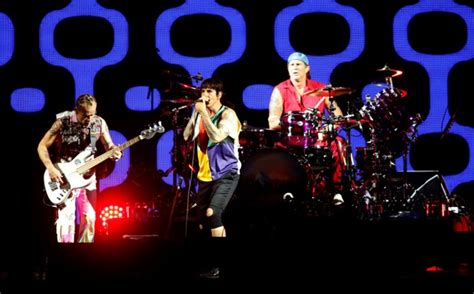 Les Red Hot Chili Peppers Annoncent Une Date De Concert En Israël En