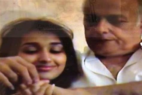Old Video Of Mahesh Bhatt With Jiah Khan Goes Viral