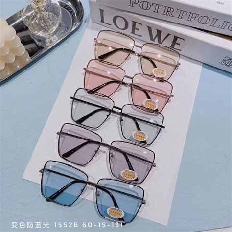 Eyewear World In 2021 Sunglasses Branding Eyewear Sunglasses