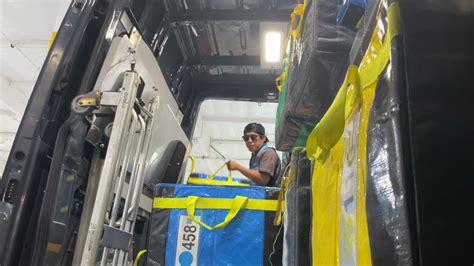 HOW TO LOAD OUT - DAY IN THE LIFE OF AN AMAZON DELIVERY DRIVER - YouTube