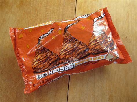 Review Hersheys Kisses Pumpkin Spice Flavor Brand Eating