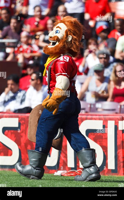 The Mascot For The San Francisco 49ers Hi Res Stock Photography And