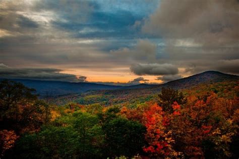 11 Places In West Virginia Full Of Surreal Beauty In The Autumn