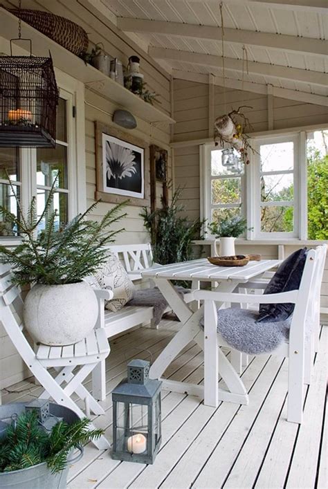 Screened Porches Enhance Your Life And Add Extra Living Space See