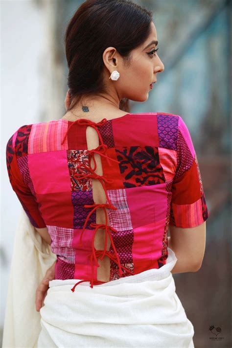 Pin By Anu Mahi On Sareesblouses Traditional Blouse Designs Stylish