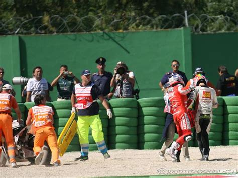 If you're in search of the best motogp wallpaper, you've come to the right place. wallpapers coy: Moto GP crash