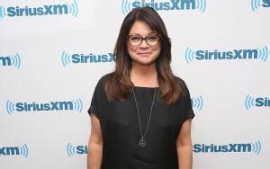 Valerie bertinelli and her family moved first to shrevepor, louisiana when her father andrew was transferred to manage the general motors plant there. Valerie Bertinelli net worth, height, food network, age ...