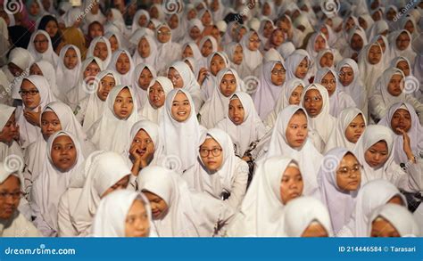 Faces Of Young Indonesian Muslim Women At A Religious Event Editorial