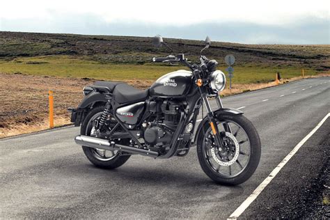 Royal Enfield Meteor 350 Fireball Custom Price Images Mileage Specs