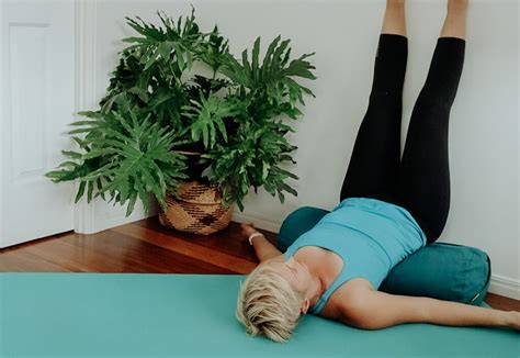 10 fertility yoga poses to help you conceive bettina rae