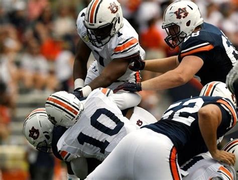 Auburn Linebacker Owen Pappoe Is Far From The Average 5 Star Freshman