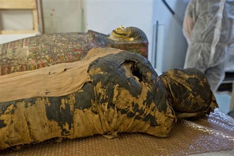 polish scientists discover ancient egyptian mummy was pregnant woman by reuters