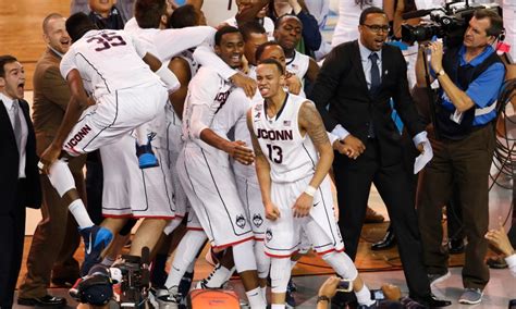 13 Incredible Photos Of The Uconn Huskies Celebrating Their National
