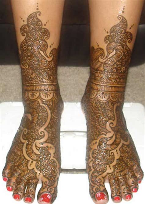 Beautiful Mehndi Designs For Legs Beauty Care