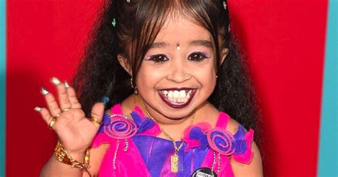 Tlc Gives Us An Inside Look At The Smallest Woman In The World