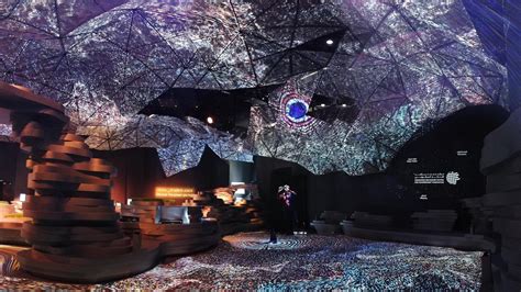 Stunning Immersive Experiences From Projection Mapping To Audio And