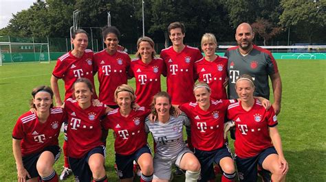 Fc Bayern M Nchen Frauenfu Ball Spielerinnen Neue Kicker Kolumne Von Verena Schweers Zur