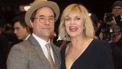 Bomben-Alarm schreckt „Tatort“-Star Jan Josef Liefers und Frau Anna ...