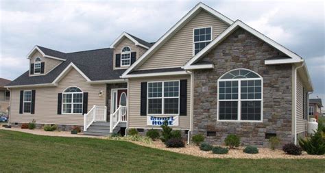 Triple Wide Clayton Manufactured Home With A Porch One Level House