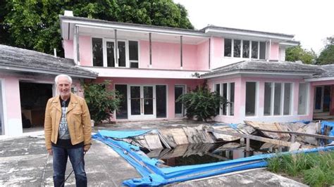 Pablo Escobars Florida Mansion Demolished ‘house Of Devil Disappearing