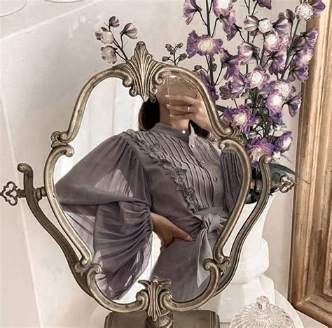 Mirror Selfie Purple Flowers Jewelery Girl Site Model Icon Light