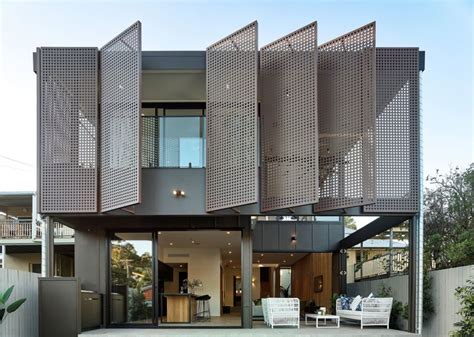 Onyx House By Joe Adsett Architects Features Kinetic Façade