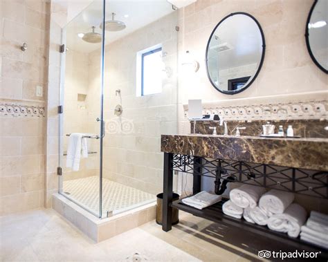 Hotels With Gl Showers Home Design Ideas