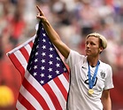 Abby Wambach - The "irreplaceable" Abby Wambach - Pictures - CBS News