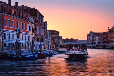 Plan Your Trip This Is The Best Time Of Year To Visit Venice Rushpr News