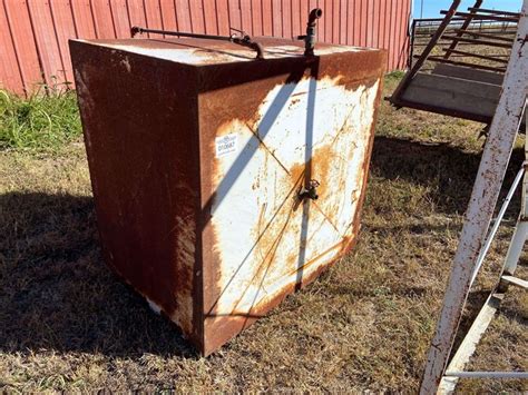 250 Gallon Oil Tank Wstand Lot 10687 Agriculture And Construction