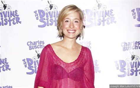 Smallville Alum Allison Mack To Defend Herself With Scientology In Sex Cult Case