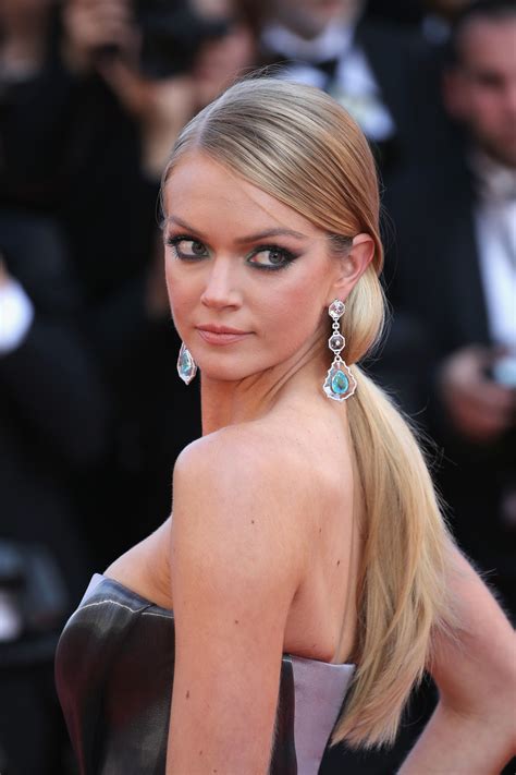 Lindsay Ellingson's Makeup Debut, Thom Browne's Suit Theory and More ...