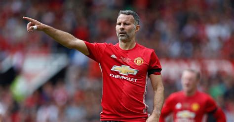 ryan giggs interviewed for wales top job but man united legend faces angry backlash from fans if