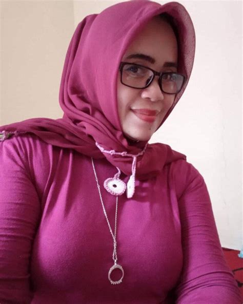 tante tante semok