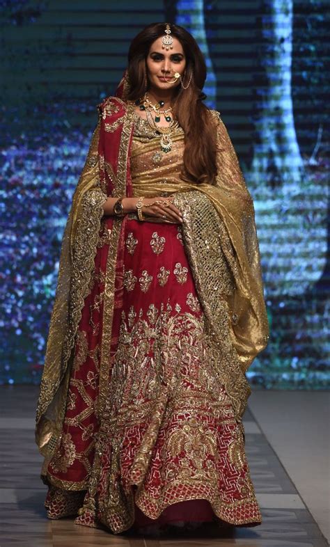 The Most Beautiful Wedding Dresses From Pakistans Lahore Bridal Week