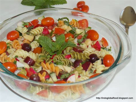 This classic macaroni salad is an attractive layered salad that's refreshing and a favorite at potlucks. Simple Cold Pasta Salad Recipe: How to make pasta salad