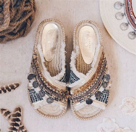 Pin By Feyfeyfashion On Boho Vibes Bohemian Style Shoes Bohemian