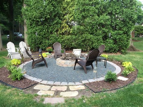 9 Backyard Landscaping Ideas With Fire Pit