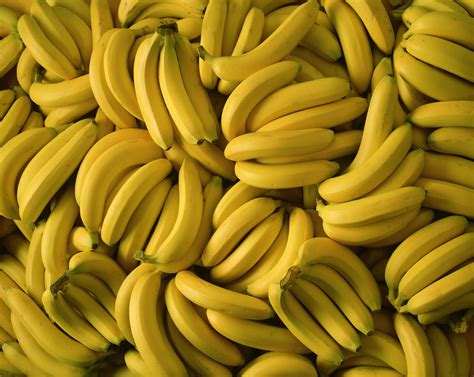 It has high content of pectin which helps to soothe gastrointestinal tract, lowers cholesterol and assist bowel movements. Those Stringy Things On Your Banana Actually Have a Name ...